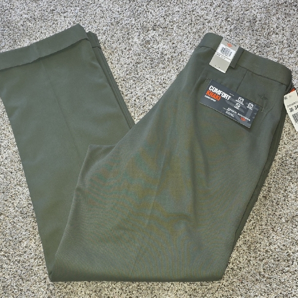 Dockers Other - Dockers Men's Chinos - Dark Green